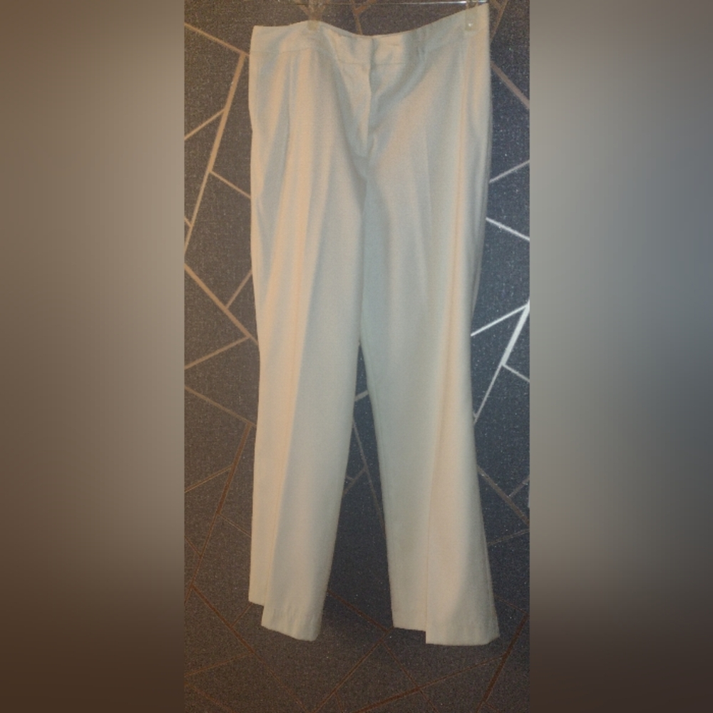 Signature by Larry Levine size 10
